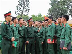 Quân khu: Dự Sinh hoạt ngày Chính trị văn hóa và tinh thần tại các đơn vị